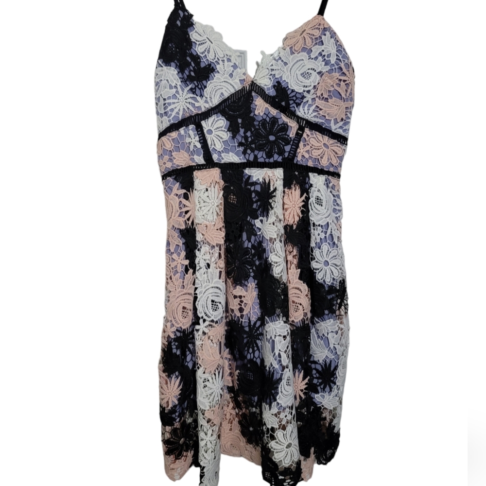 Romeo & Juliet Couture Crochet Lace cocktail dress sz M